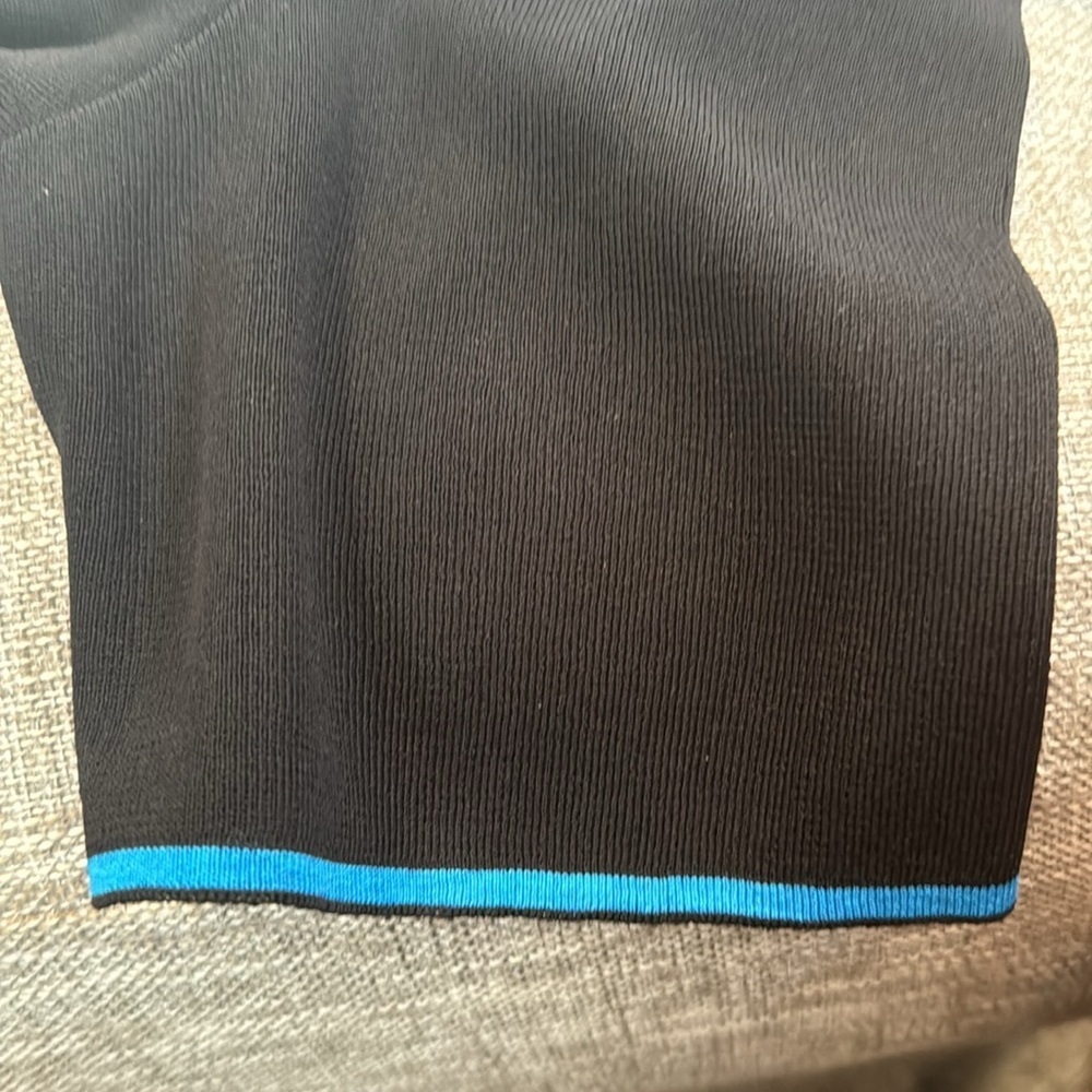 EXCLUSIVELY MISOOK WOMEN Black Acrylic Knit Cardigan - Picture 7 of 11
